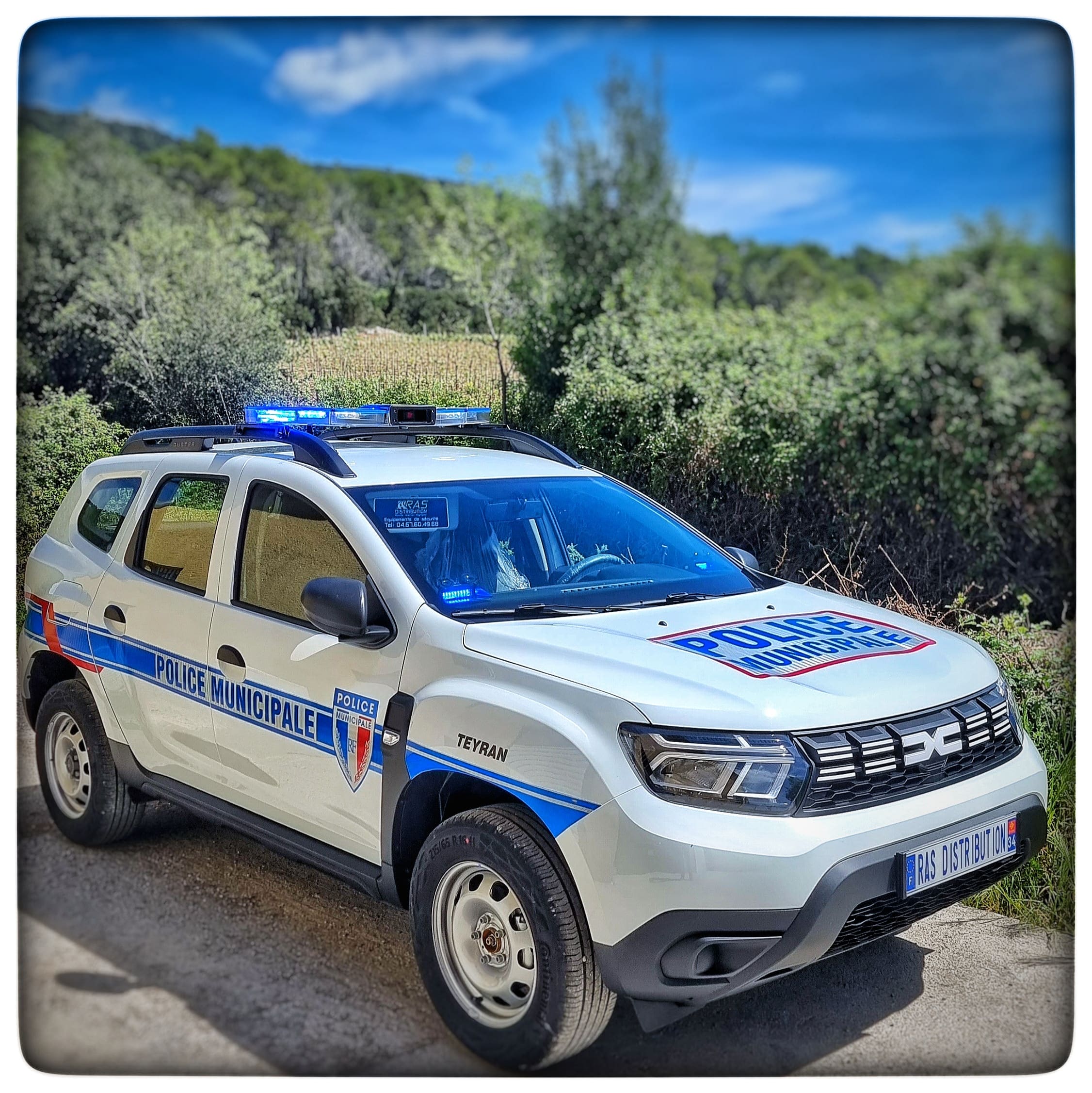 Dacia Duster Police Municipale Teyran RAS Distribution