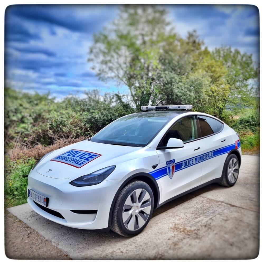 Tesla Police Municipale Model Y RAS Distribution Montpellier